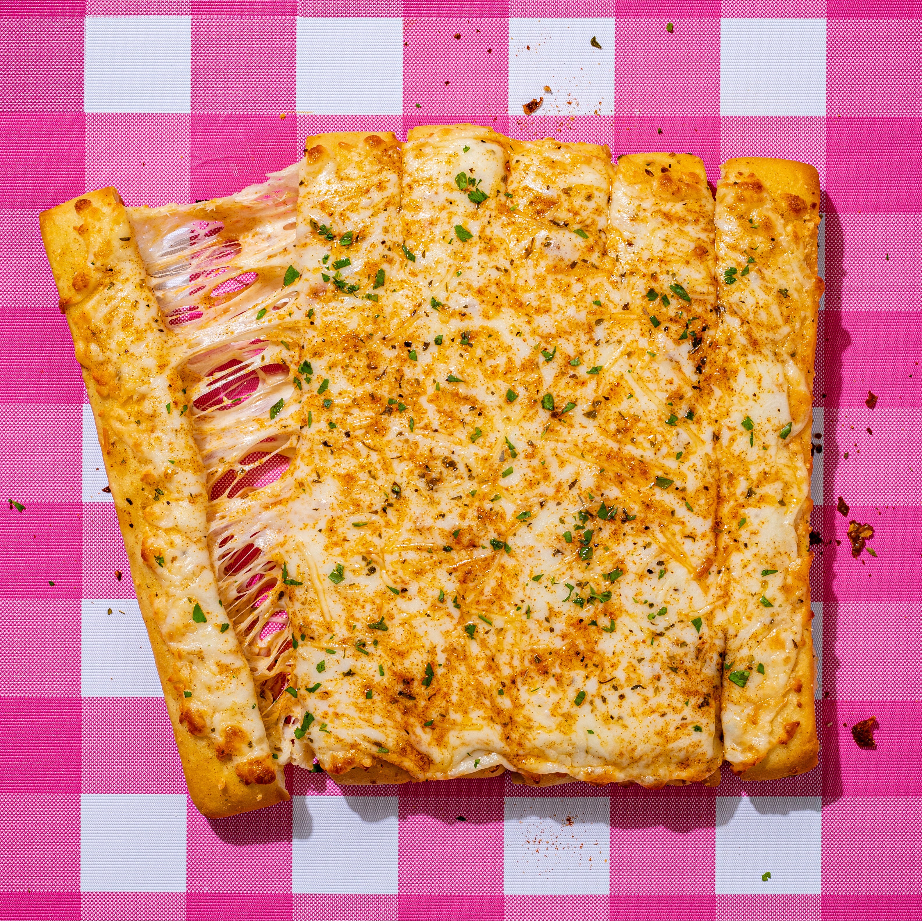 Garlic Queen -  on a pink pattern