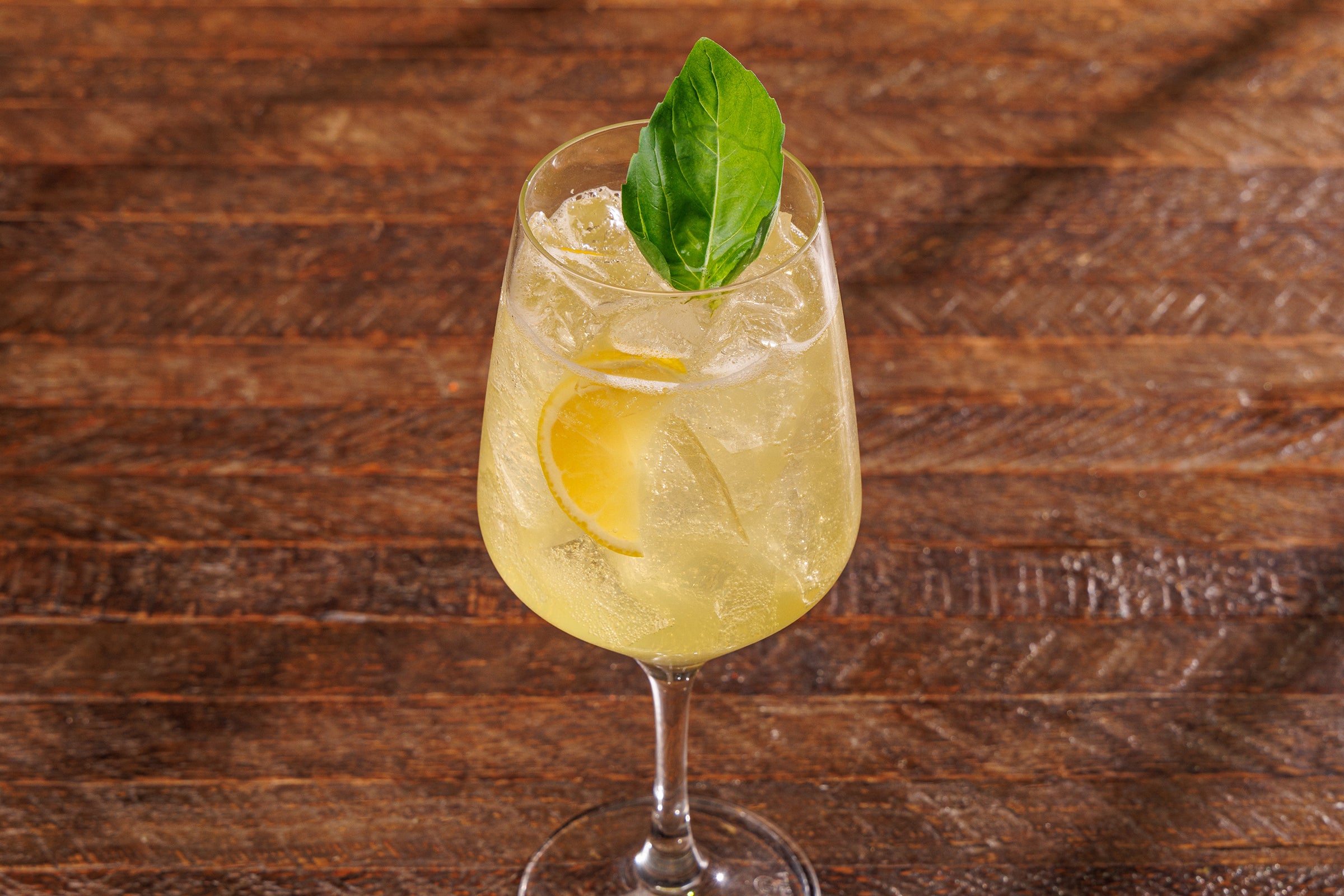 Limoncello Basil Spritz 